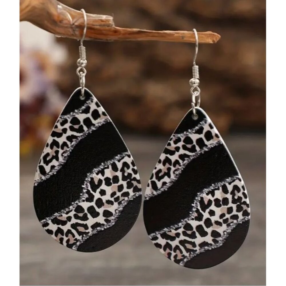 Animal Print Teardrop Leather Earrings‎ With Hypoallergenic Hooks NEW
